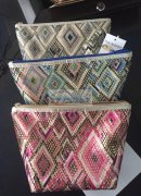 本公司有十几款包小订单外发 如图