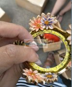 长期有滴油的货外发 如图