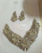 后宅有多款合金翻砂饰品外发，如图