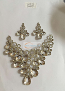 后宅有多款合金翻砂饰品外发，如图