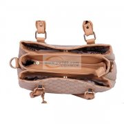 义乌箱包厂，箱包厂家直供，19年的外贸女包加工厂家