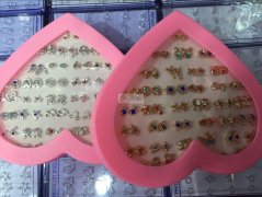 小耳钉包装插盒插卡外发加工