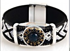 多款手链订单外发 如图