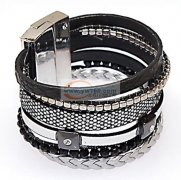 寻义乌熟练做磁扣皮手链的工厂 如图