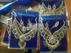 1200套5个款式普通烧焊外发 如图