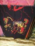 如图 请问谁家有这个图案的披肩