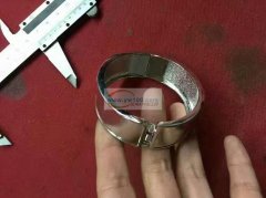 寻有这款手镯模具的压铸工厂 如图