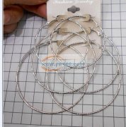 寻做铁丝圈耳环的 如图