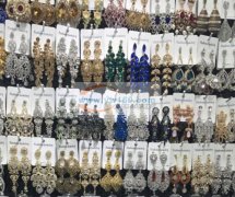 现有合金耳环和套链之类的外发