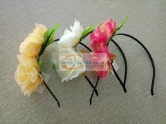 承接各种手工活，做花饰类产品为主