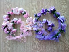 承接各种手工活，做花饰类产品为主