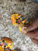 如图，后宅找点胶加工厂