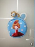 有厂家会做下图两款包吗？