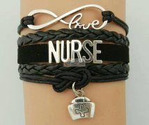 如图，找专业加多层手链夹片的加工厂