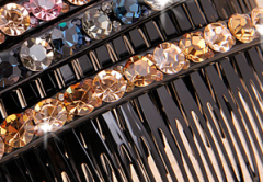 塑料发饰点钻（两各颜色搭配的钻，要求品质好干净）