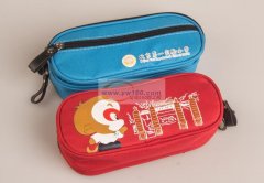 看图，苏溪有3000个笔袋拉骨合包