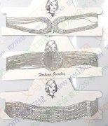 如图，本饰品公司寻找供应商做货