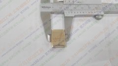 采购如图磁铁扣头