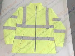 如图，找有做这种衣服的工厂