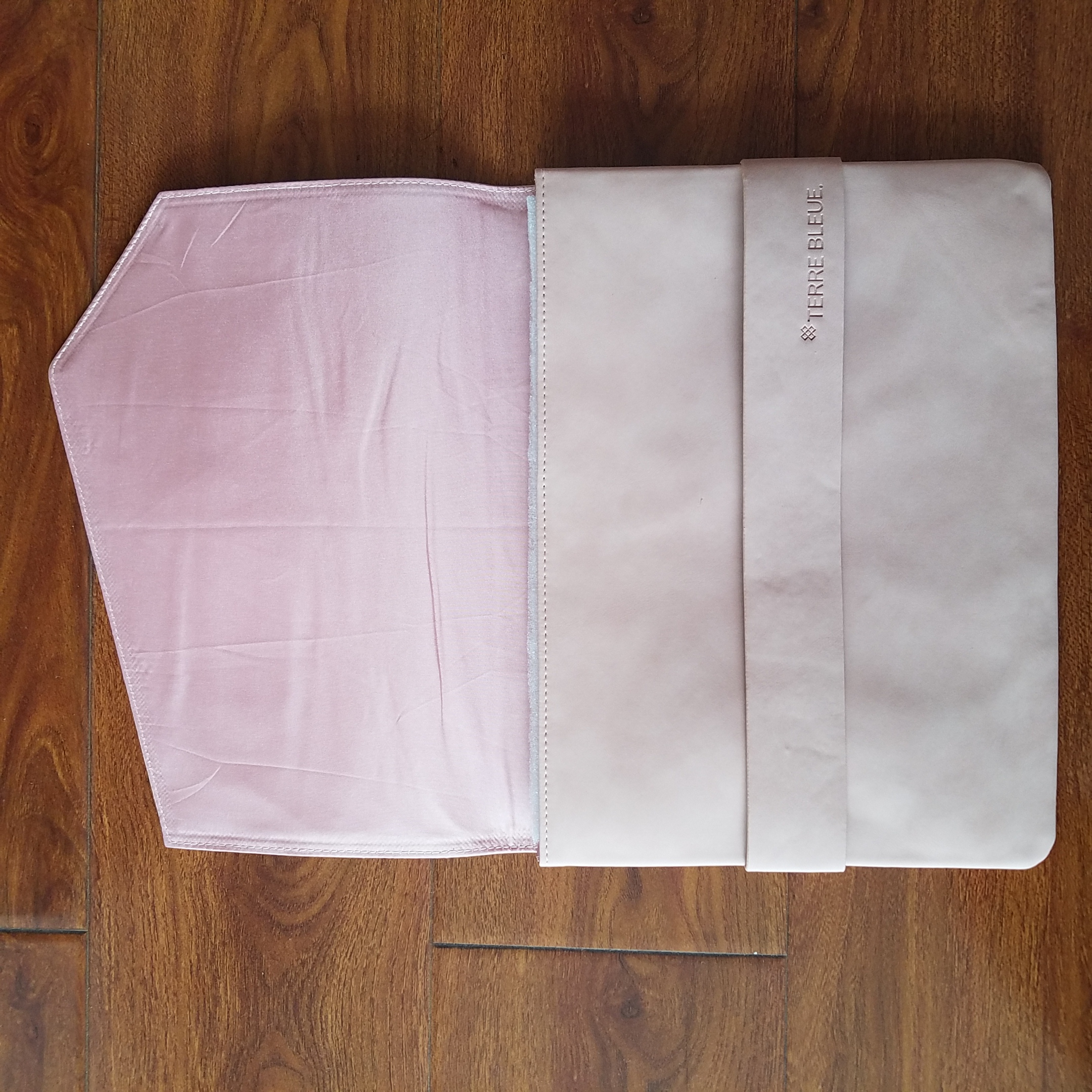 手拿包外发来料加工