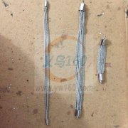 如图，网链打ab胶粘帽子