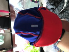 附图，有泳帽外发加工