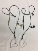 如图，有项链成品订单外发