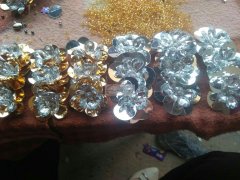 承接各种手工来料加工双面羊绒大衣加工。