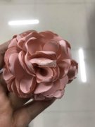 如图，找仿真花，花片定型加工厂