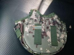 有没有生产【如图】这个包的工厂，要专业的