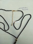 专业穿珠5年了，有10多个工人，保质保量