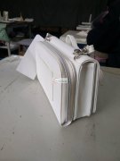 有没有能做这款包的工厂，有空做的请联系我