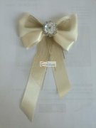 本厂寻找手工加工厂，主要是简单手工和打胶