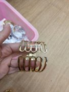 压铸外发加工，寻找有【如图】这几款钢模的