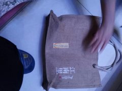 有3000个包需要箱包厂合作。