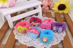 有没有做儿童树脂饰品的工厂，如图，会做的