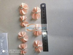 我厂承接各种烧边花，手缝布花，铬花，打胶