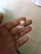 寻找【如图】纽扣，现货最好，或者能做的工