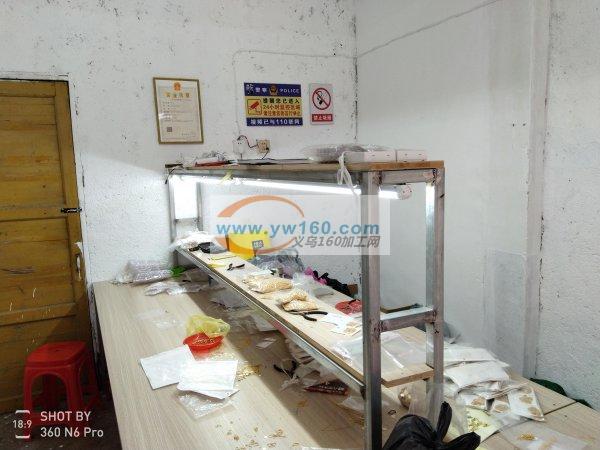 本厂承接装饰品、电子产品的胶粘、编挂、焊接、组合、包装等手工 本厂承接装饰品、电子产品的胶粘、编挂、焊接、组合、包装等手工