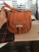 处理3000个女包，黑色，卡其色，2个色