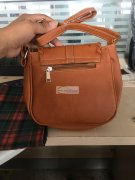 处理3000个女包，黑色，卡其色，2个色