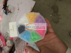 义乌龙回承接手工活，包装，挂圈，胶枪，等