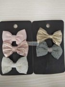 我厂现寻蝴蝶结生产厂家，蝴蝶结上需粘上B