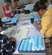 专业承接箱包胶水加工、零钱包胶水加工，礼品盒胶水加工