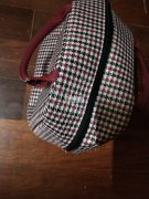 《如图》找箱包加工厂，加工如图这种箱包半