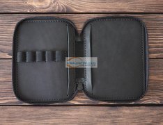 专业生产加工钱包，护照本，票夹，拉链包，