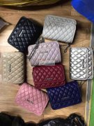 找能做【如图】箱包的工厂，外贸单，客户要