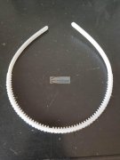 《如图》寻找专业做塑料发箍的工厂，有专业