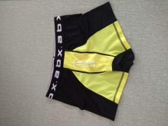 【量大】服装外发加工的，有做的联系我