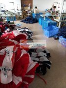 本厂专业生产加工各类舞台装，车工十余人，